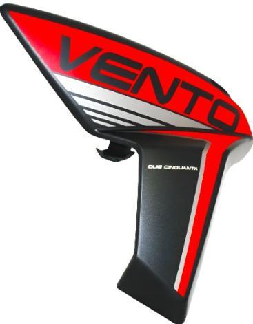 [A9-1164] Cubierta/tapa derecha de tanque. Color negra con rojo, material plastico, con sticker de vento