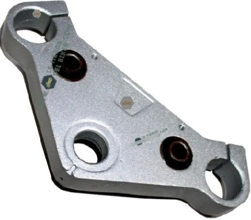 YUGO SUPERIOR Base Manubrio Color Cromo