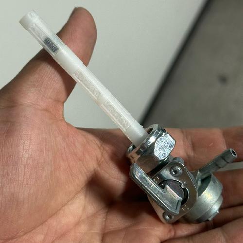 Llave de paso de combustible/gasolina