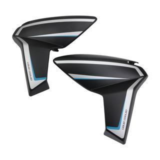 Cubierta/tapa derecha e izquierda de tanque. Color negra con azul, material plastico